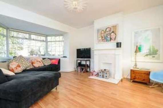 3 bedroom Detached t...